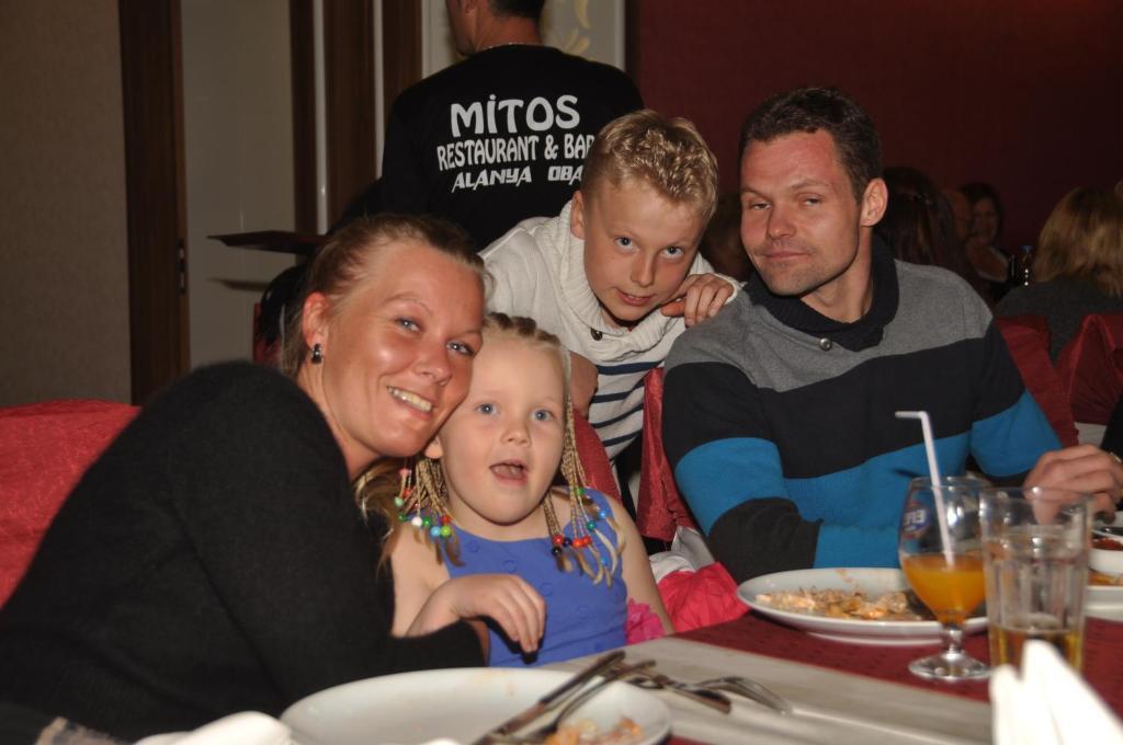 אלאניה Mitos Apart Hotel מראה חיצוני תמונה